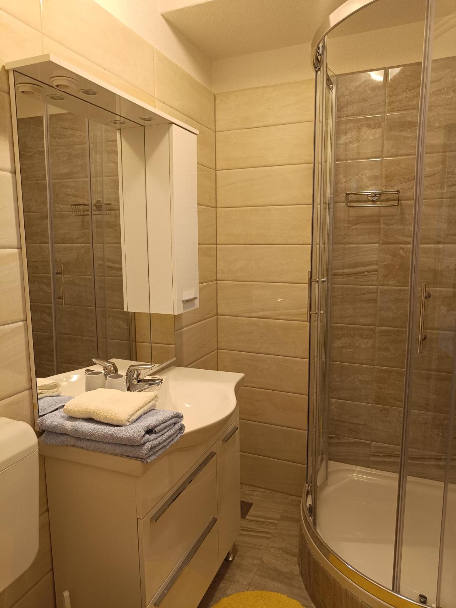 Apartments Fani Kanun 波尔 外观 照片